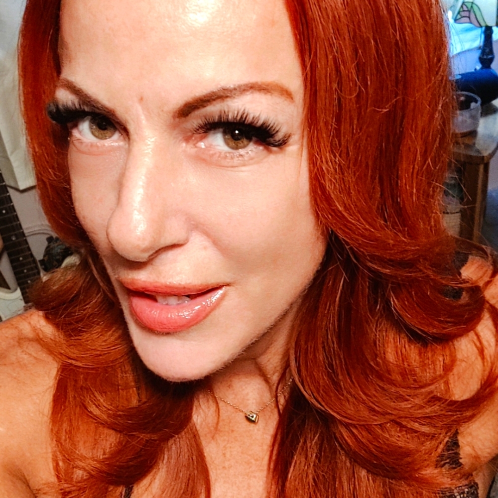 Meet your Posher, Ana